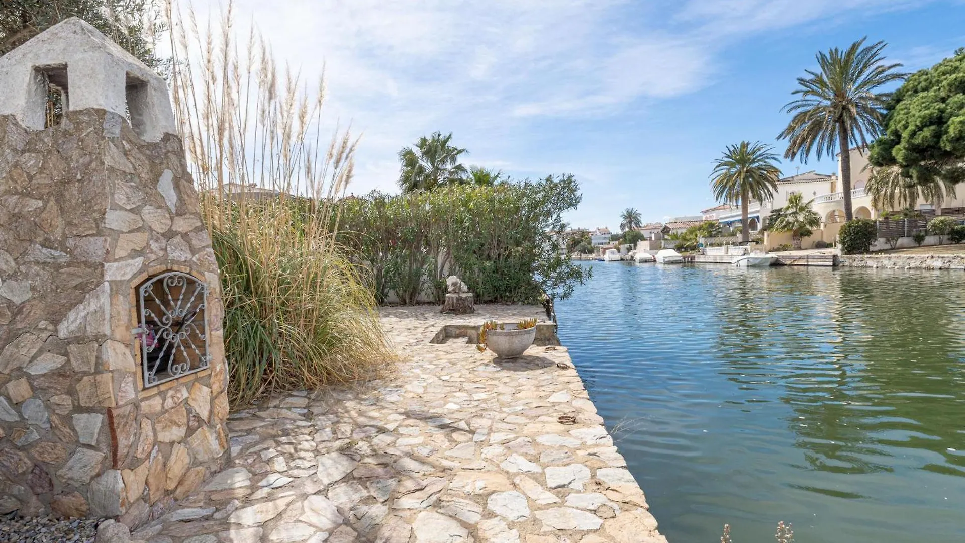 Acogedor Chalet De 2 Dormitorios Con Amarre De 12,5M, Terraza Y Jardin En Empuriabrava - Hisp-288-62 Prázdninový dům