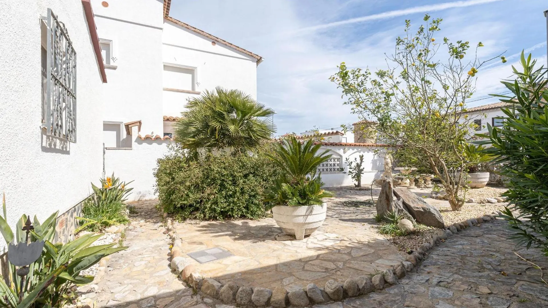 Prázdninový dům Acogedor Chalet De 2 Dormitorios Con Amarre De 12,5M, Terraza Y Jardin En Empuriabrava - Hisp-288-62 Španělsko